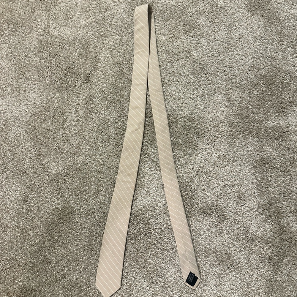 Classic Men's Beige Stripe Tie - Neutral Formal Accessory